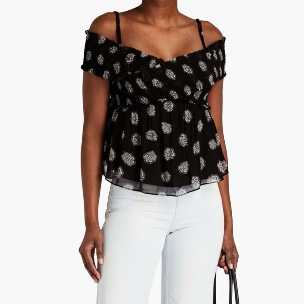 Baum Und Pferdgarten - Black Cold Shoulder Floral Blouse